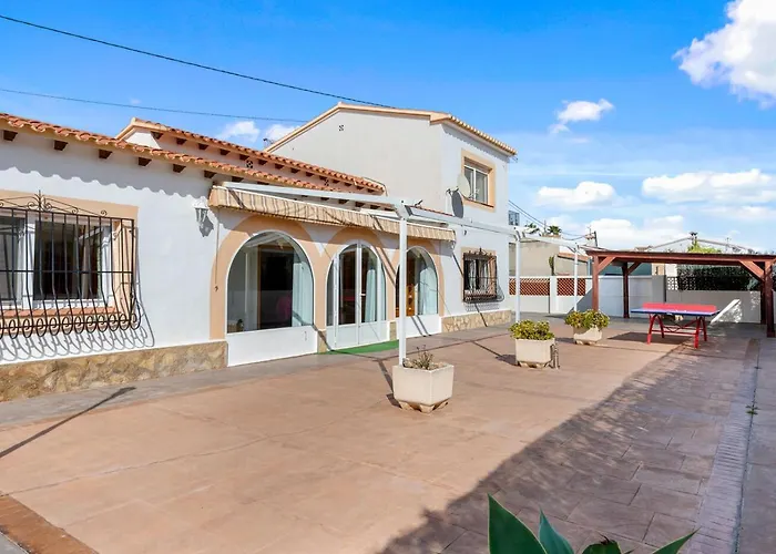 Villa Mercedes - Plusholidays